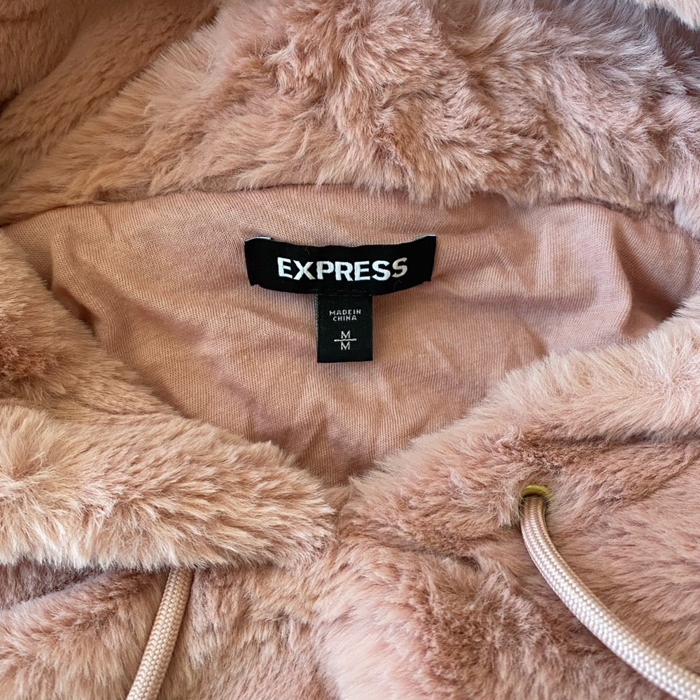 Express pink faux fur hoodie - Picture 6 of 7
